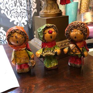 3 VINTAGE PAPER MACHE CHRISTMAS CAROLERS ORNAMENTS
